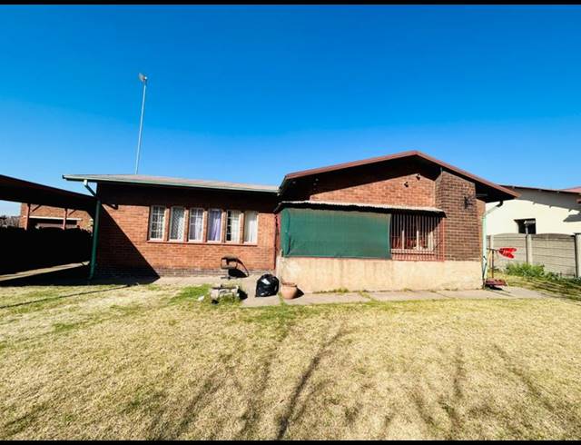 3 BEDROOM HOUSE FOR SALE IN VANDERBIJLPARK CW 4